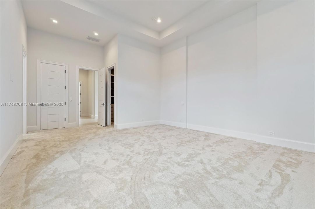 For Sale: $23,200,000 (4 beds, 6 baths, 6726 Square Feet)