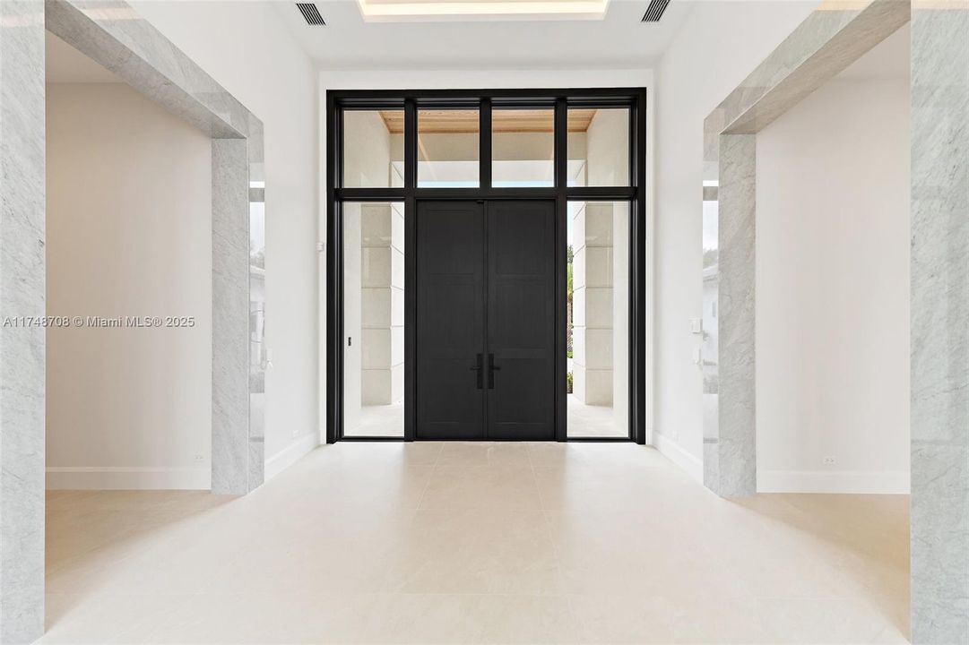 For Sale: $23,200,000 (4 beds, 6 baths, 6726 Square Feet)