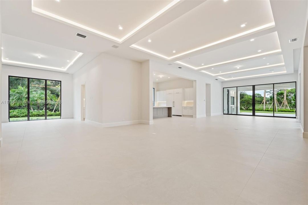 For Sale: $23,200,000 (4 beds, 6 baths, 6726 Square Feet)