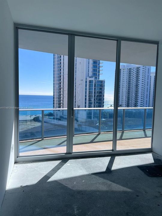 For Sale: $1,450,000 (2 beds, 2 baths, 1382 Square Feet)