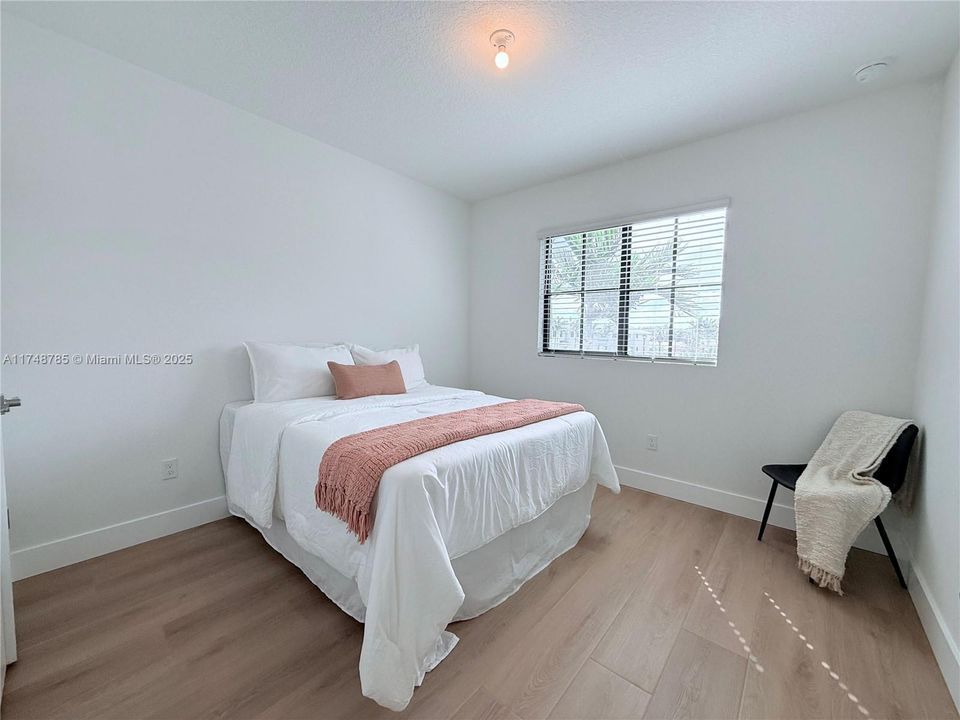 最近租的: $3,200 (3 贝兹, 2 浴室, 0 平方英尺)