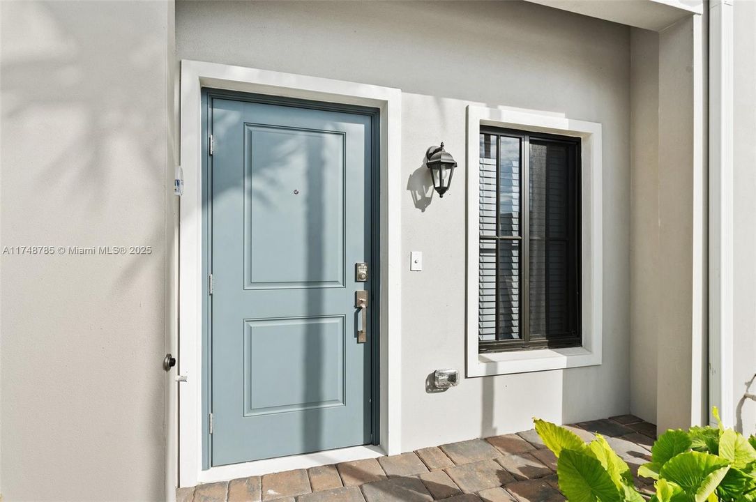 最近租的: $3,200 (3 贝兹, 2 浴室, 0 平方英尺)