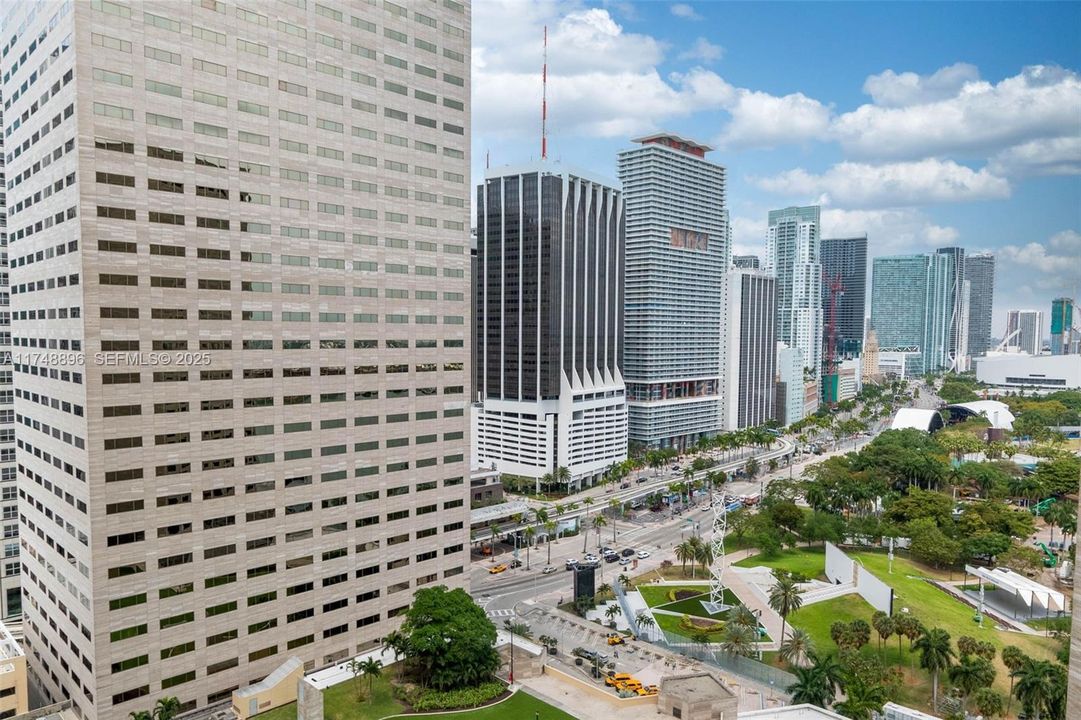 待售: $449,500 (1 贝兹, 1 浴室, 846 平方英尺)
