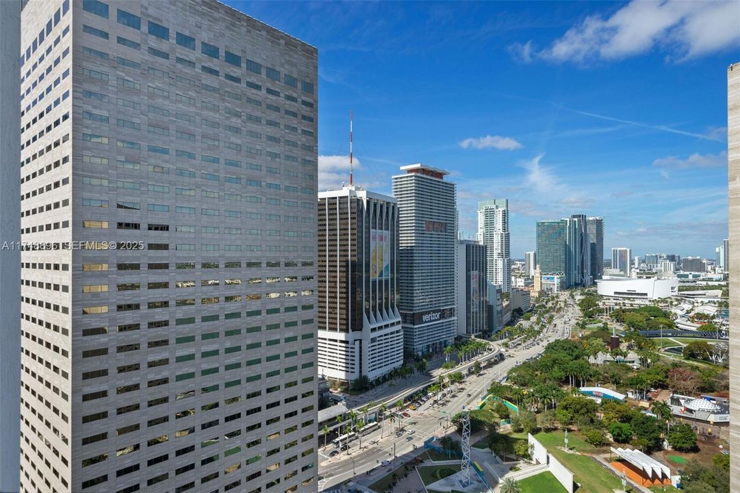 待售: $449,500 (1 贝兹, 1 浴室, 846 平方英尺)
