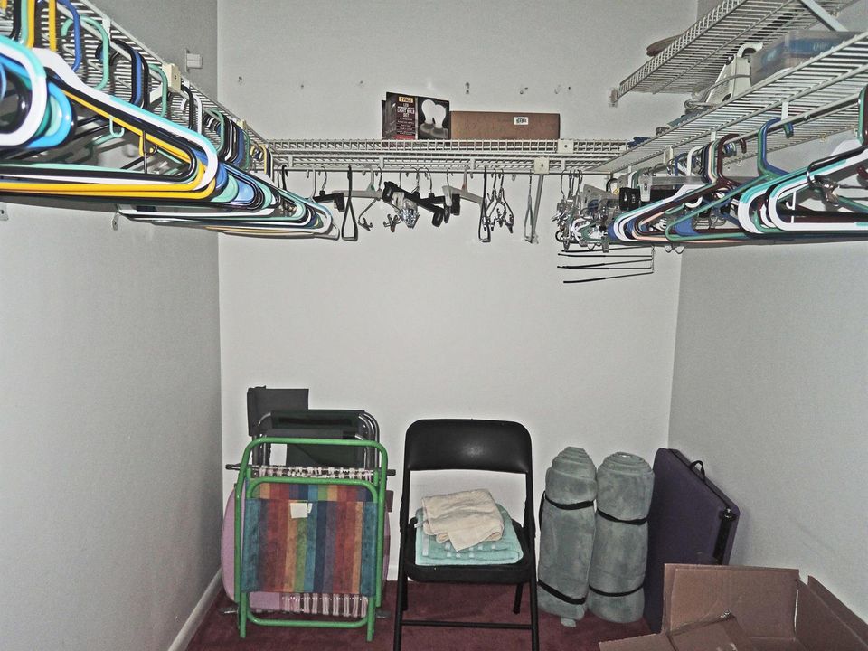 Walk-in closet