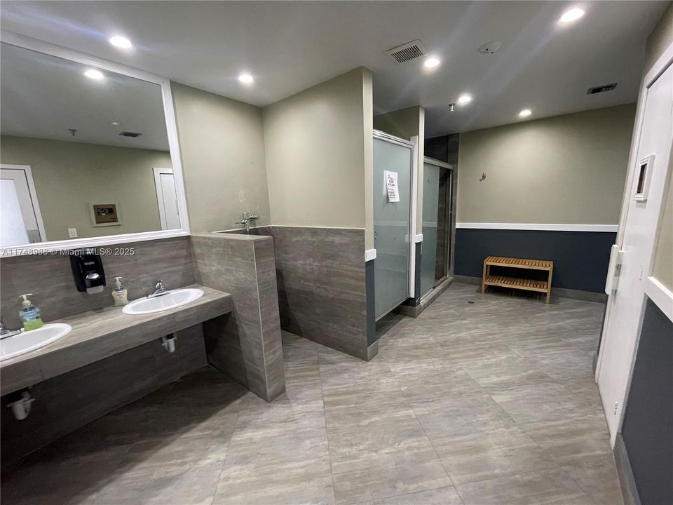 待售: $599,000 (2 贝兹, 2 浴室, 1145 平方英尺)