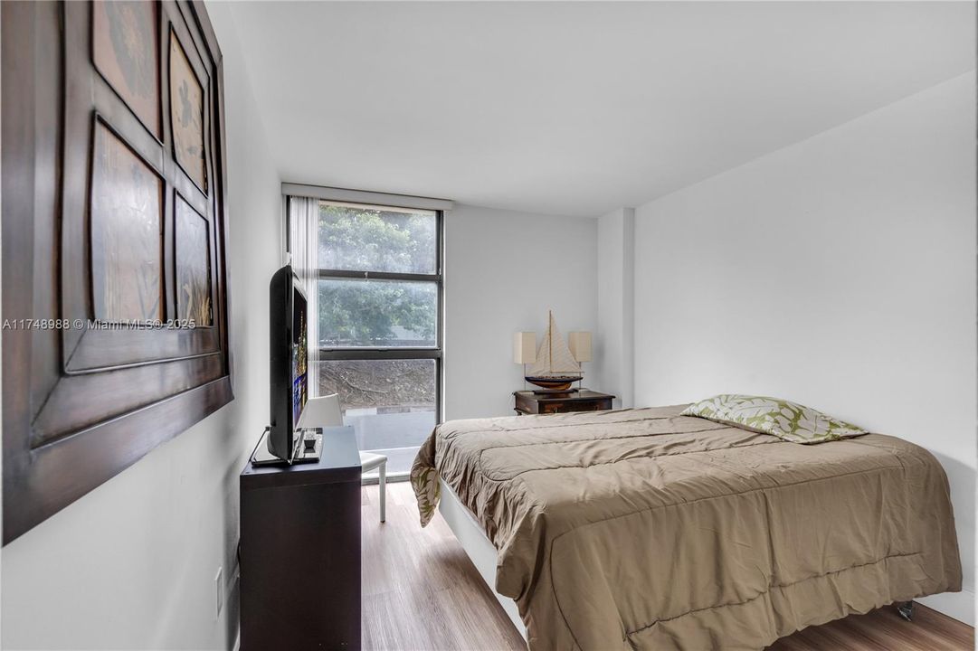 待售: $599,000 (2 贝兹, 2 浴室, 1145 平方英尺)