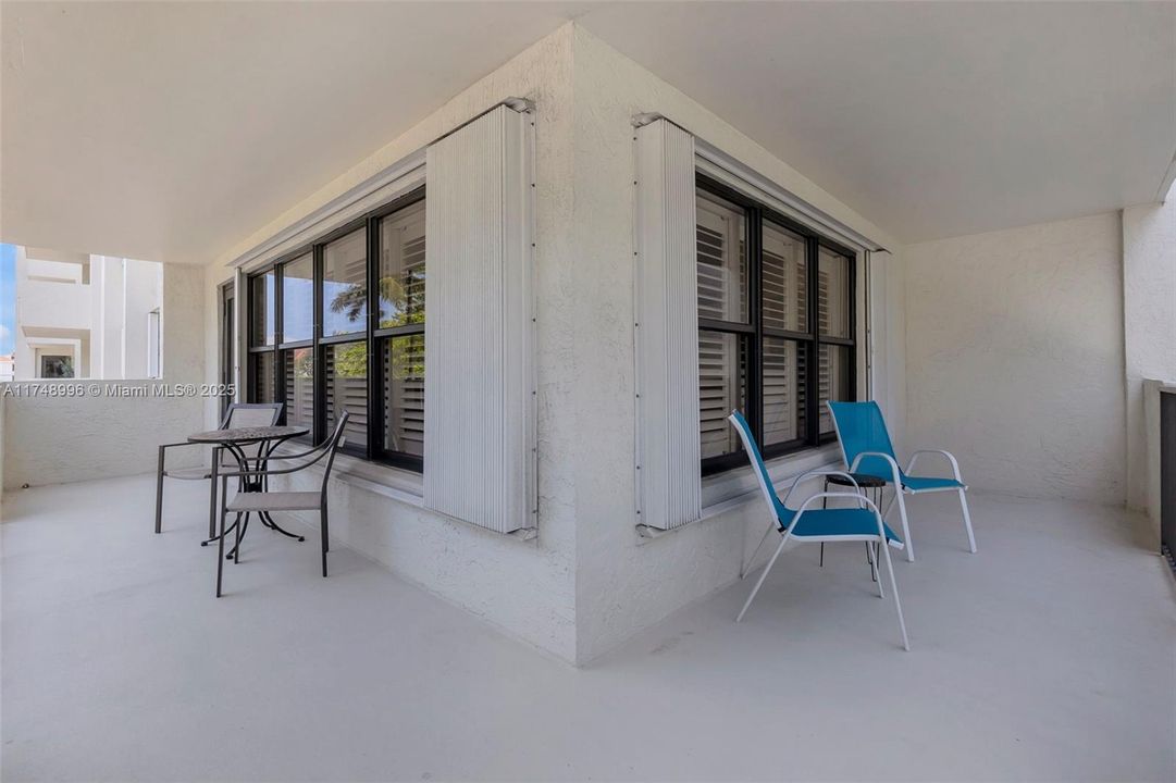 最近售出: $429,900 (2 贝兹, 2 浴室, 1351 平方英尺)