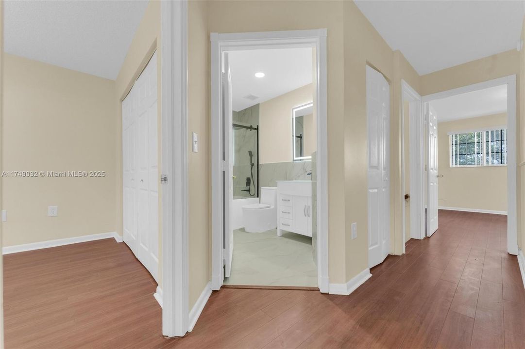 En Venta: $405,000 (3 camas, 2 baños, 1750 Pies cuadrados)