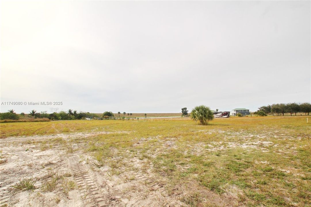 Недавно продано: $189,000 (2.04 acres)