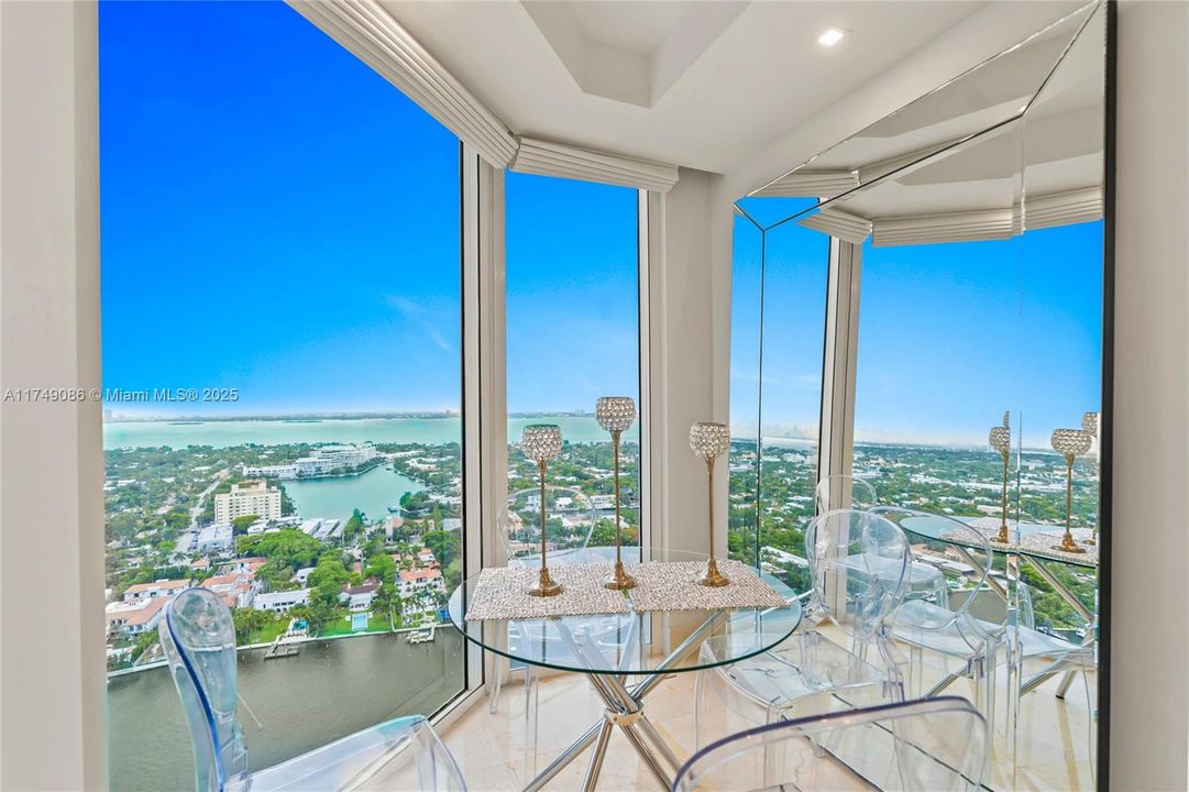 For Sale: $1,850,000 (2 beds, 2 baths, 1380 Square Feet)