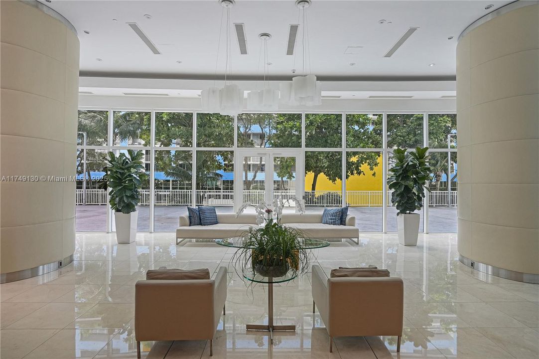 待售: $835,000 (2 贝兹, 2 浴室, 1367 平方英尺)