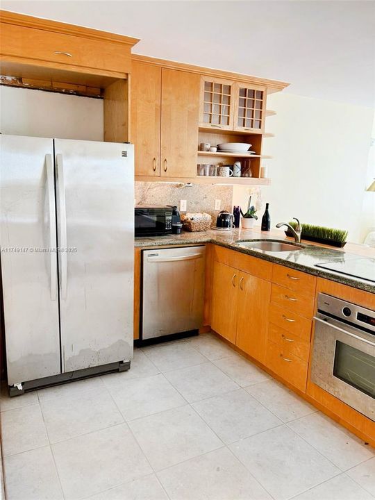 Recently Sold: $495,000 (1 beds, 1 baths, 656 Square Feet)