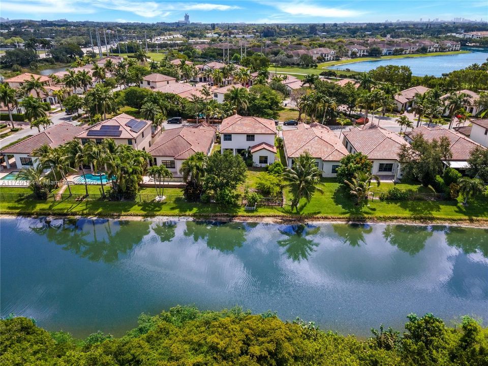 Active With Contract: $1,100,000 (4 beds, 3 baths, 2720 Square Feet)