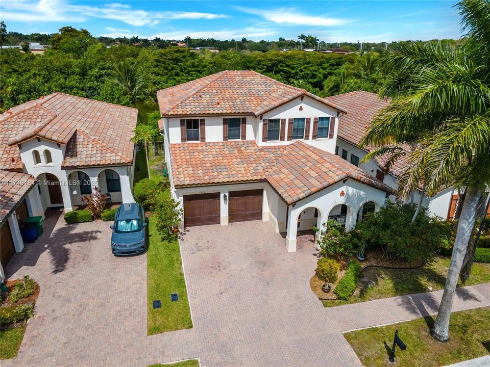 Active With Contract: $1,100,000 (4 beds, 3 baths, 2720 Square Feet)