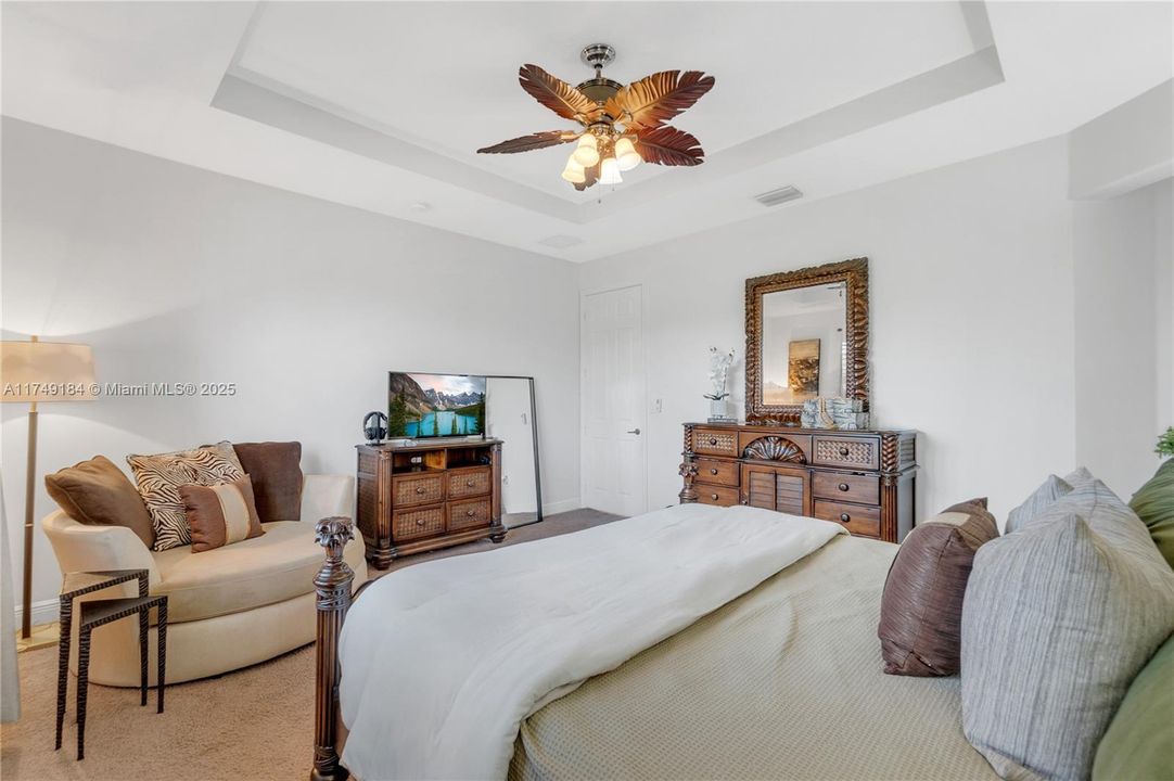 Active With Contract: $1,100,000 (4 beds, 3 baths, 2720 Square Feet)