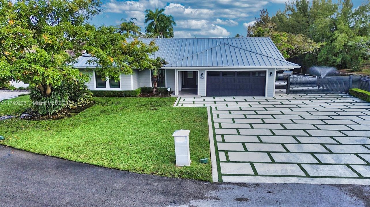 Недавно арендовано: $6,950 (3 спален, 3 ванн, 2242 Квадратных фут)