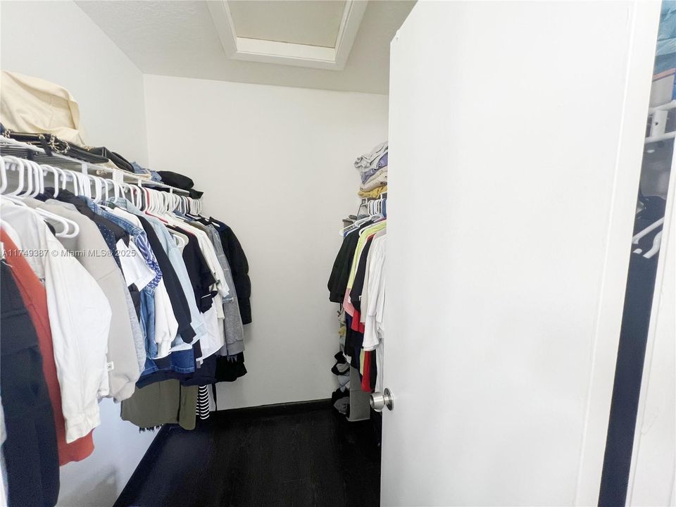 En Venta: $419,000 (3 camas, 2 baños, 1852 Pies cuadrados)