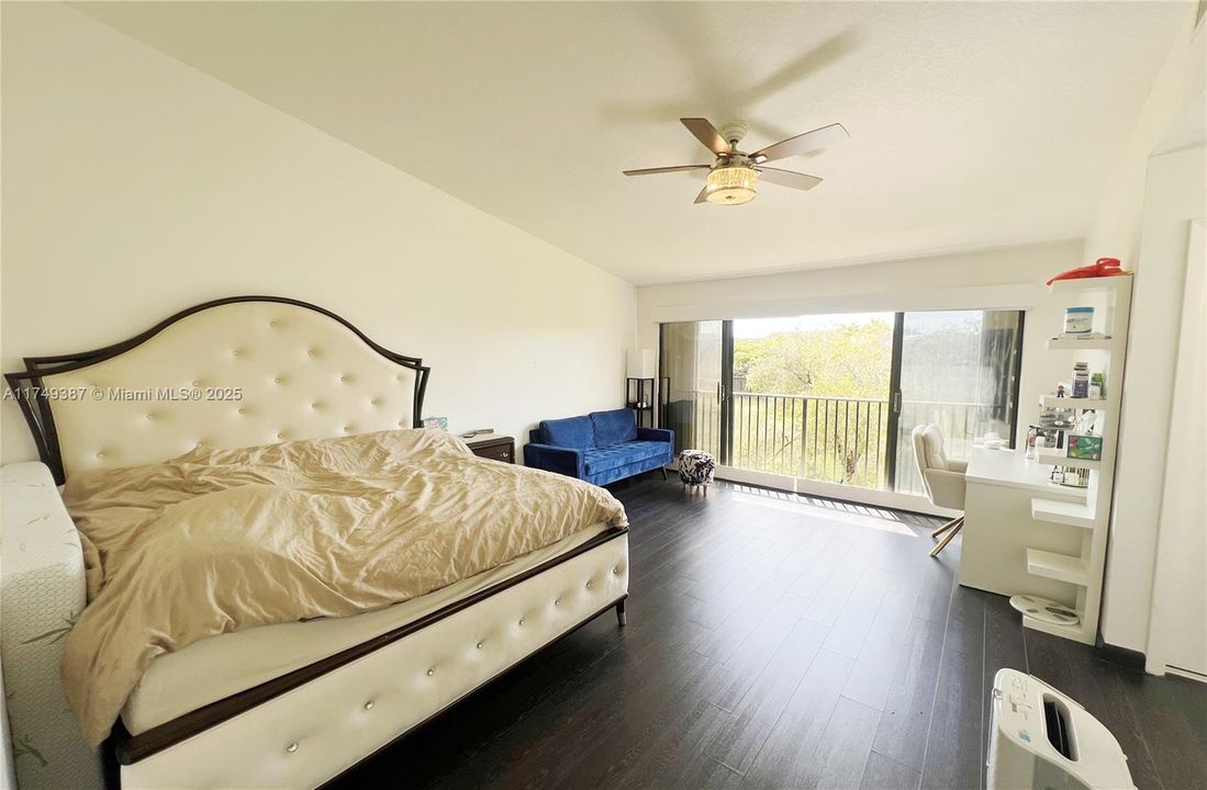 En Venta: $419,000 (3 camas, 2 baños, 1852 Pies cuadrados)