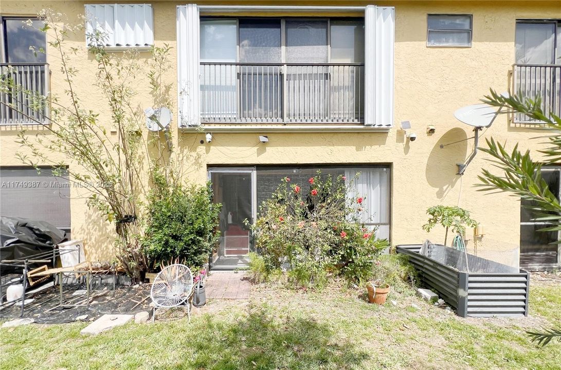 En Venta: $419,000 (3 camas, 2 baños, 1852 Pies cuadrados)