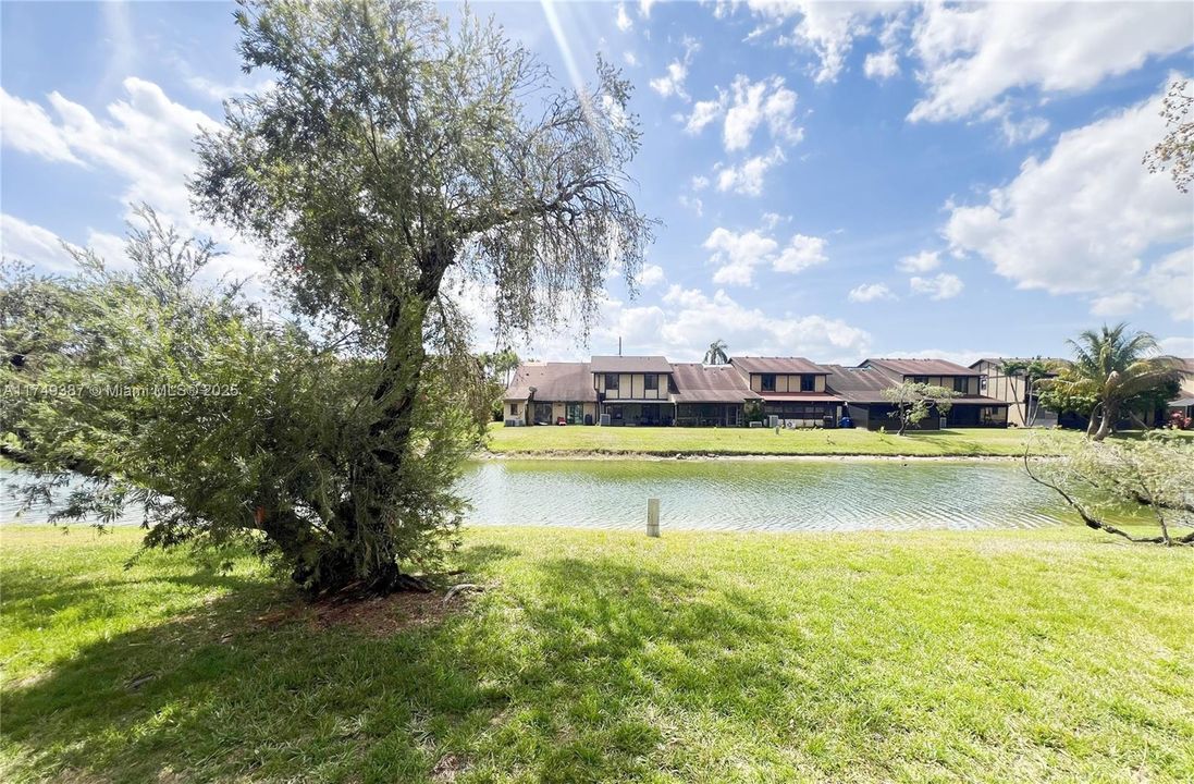 En Venta: $419,000 (3 camas, 2 baños, 1852 Pies cuadrados)