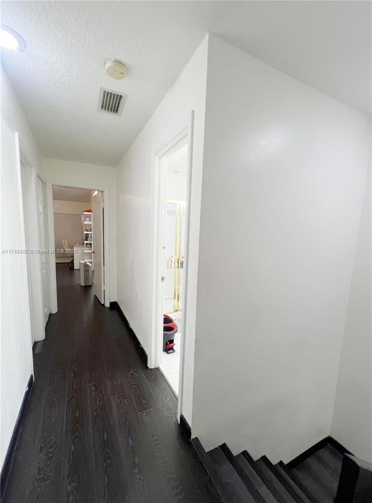 En Venta: $419,000 (3 camas, 2 baños, 1852 Pies cuadrados)