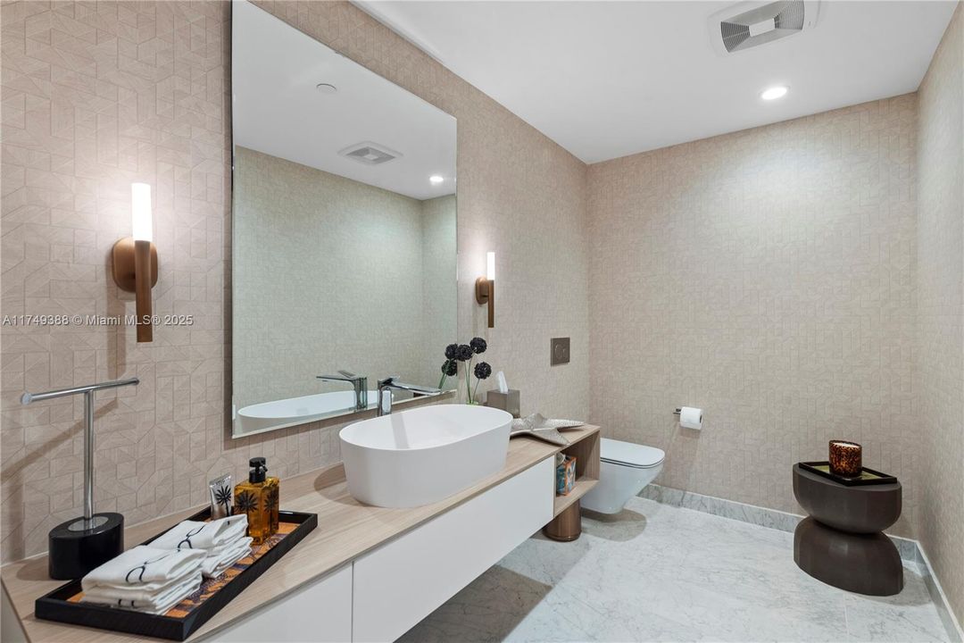 For Sale: $5,500,000 (3 beds, 4 baths, 2882 Square Feet)