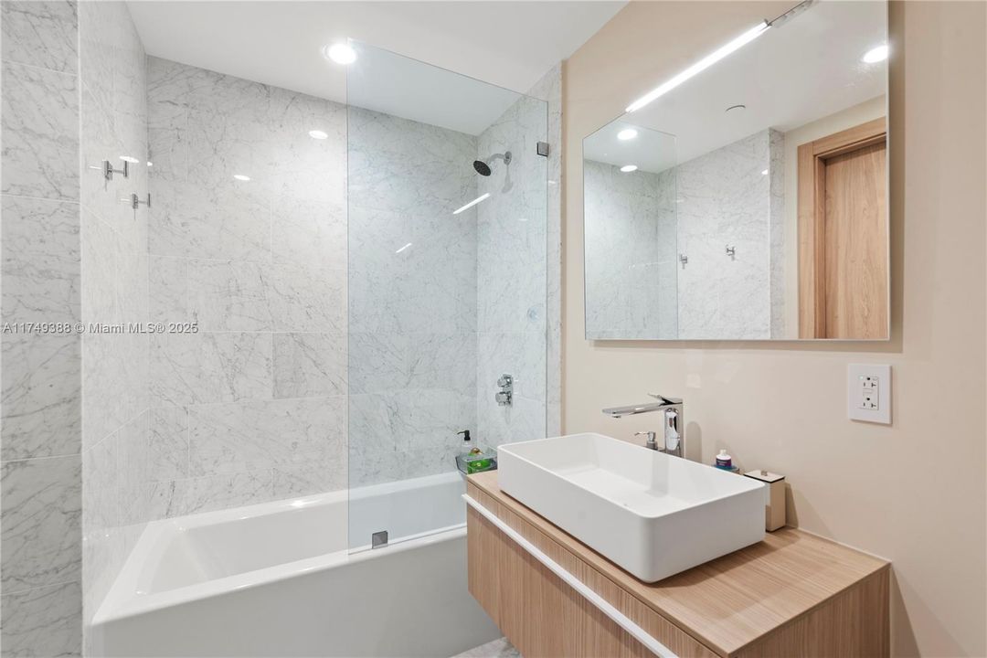 For Sale: $5,500,000 (3 beds, 4 baths, 2882 Square Feet)