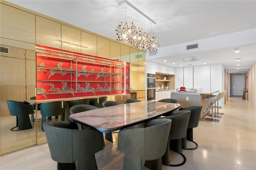 For Sale: $5,500,000 (3 beds, 4 baths, 2882 Square Feet)