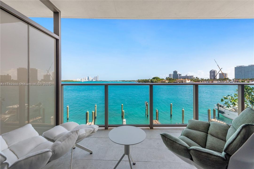 For Sale: $5,500,000 (3 beds, 4 baths, 2882 Square Feet)