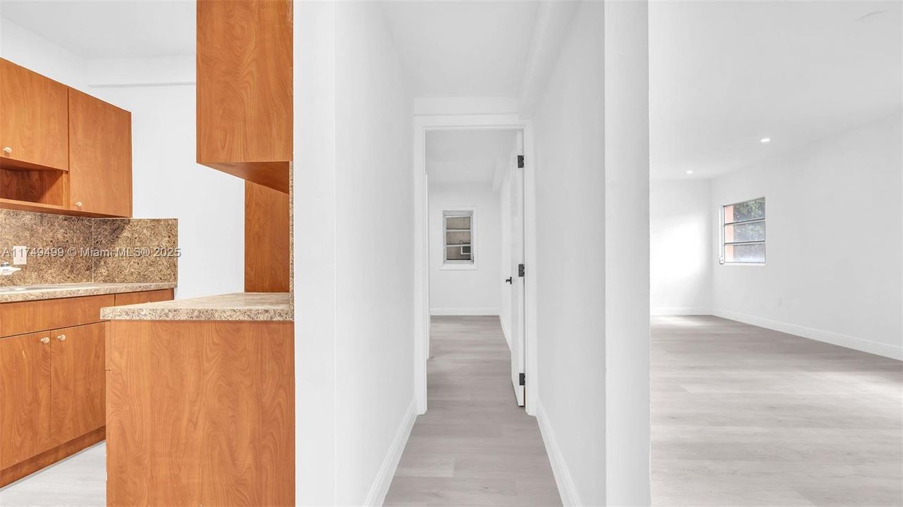 Recently Rented: $2,750 (3 beds, 2 baths, 2894 Square Feet)