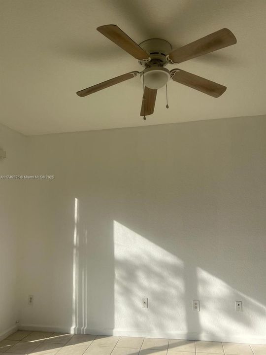 Недавно арендовано: $1,799 (2 спален, 2 ванн, 1206 Квадратных фут)