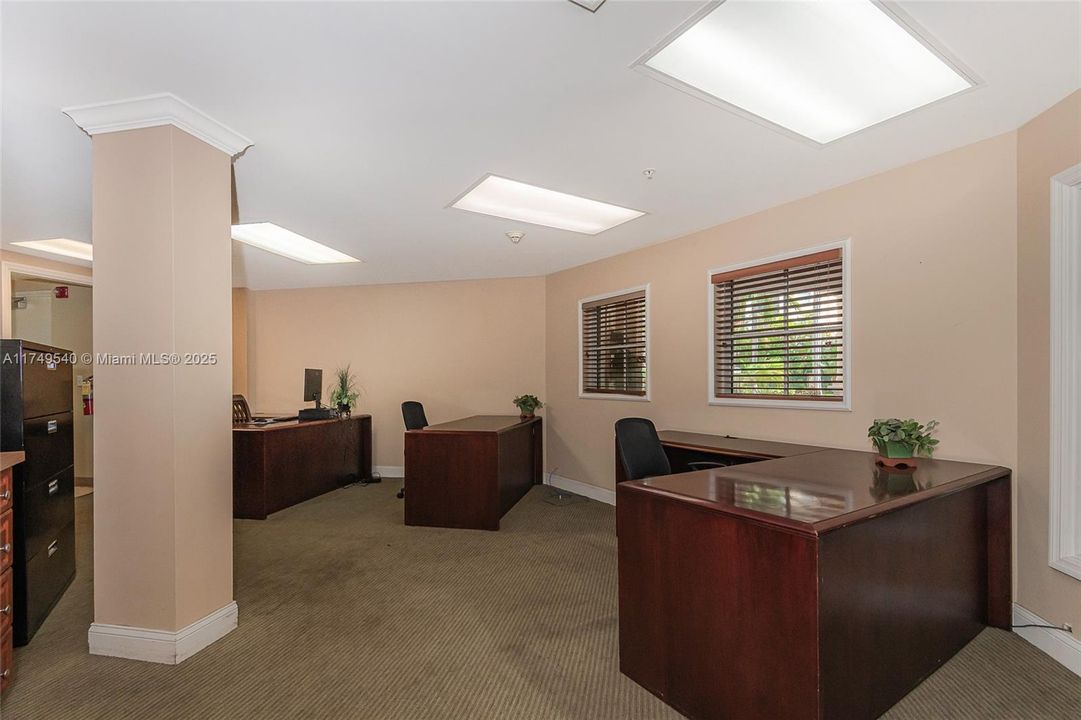 Recently Rented: $1,900 (0 beds, 0 baths, 0 Square Feet)