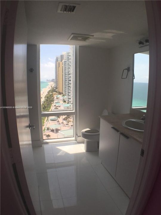 For Sale: $1,550,000 (2 beds, 2 baths, 1602 Square Feet)