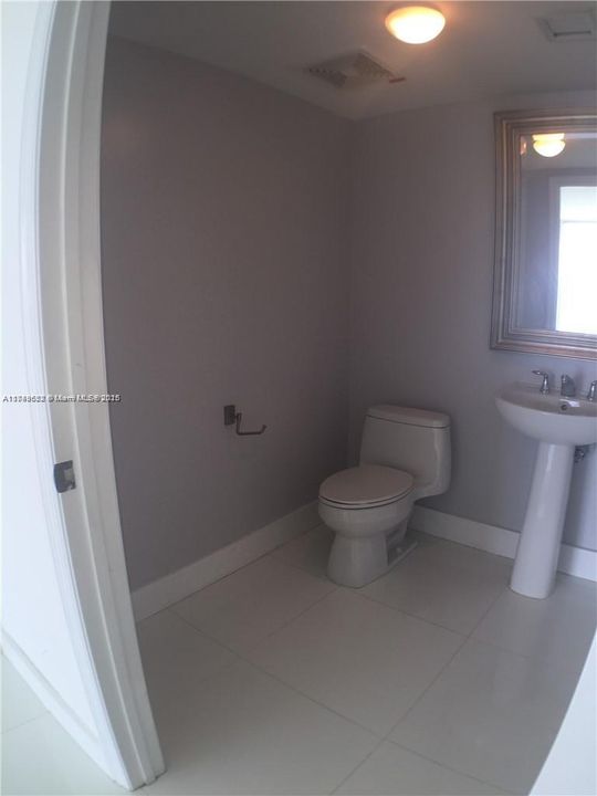 For Sale: $1,550,000 (2 beds, 2 baths, 1602 Square Feet)