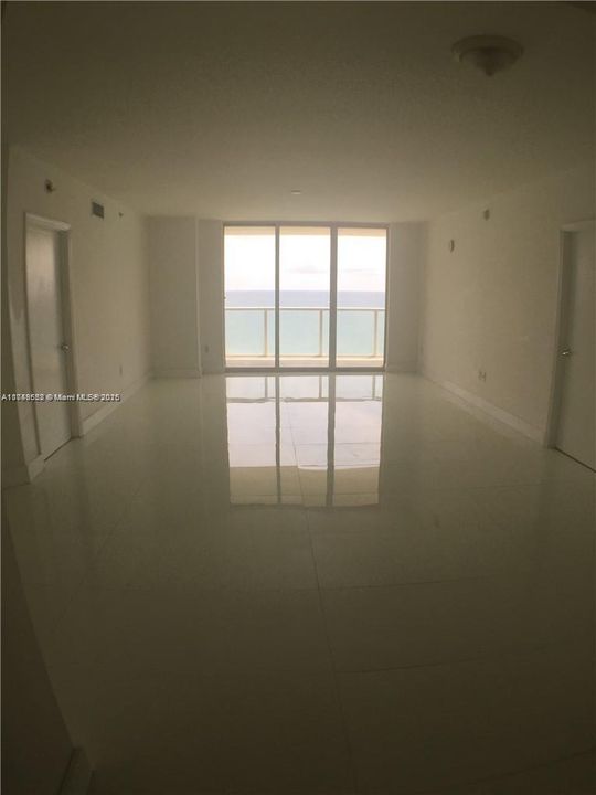 For Sale: $1,550,000 (2 beds, 2 baths, 1602 Square Feet)