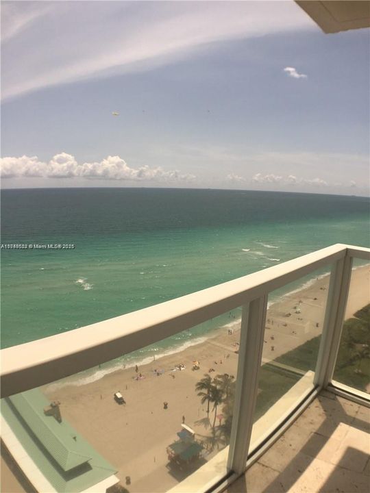 For Sale: $1,550,000 (2 beds, 2 baths, 1602 Square Feet)