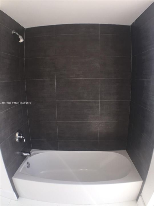 For Sale: $1,550,000 (2 beds, 2 baths, 1602 Square Feet)