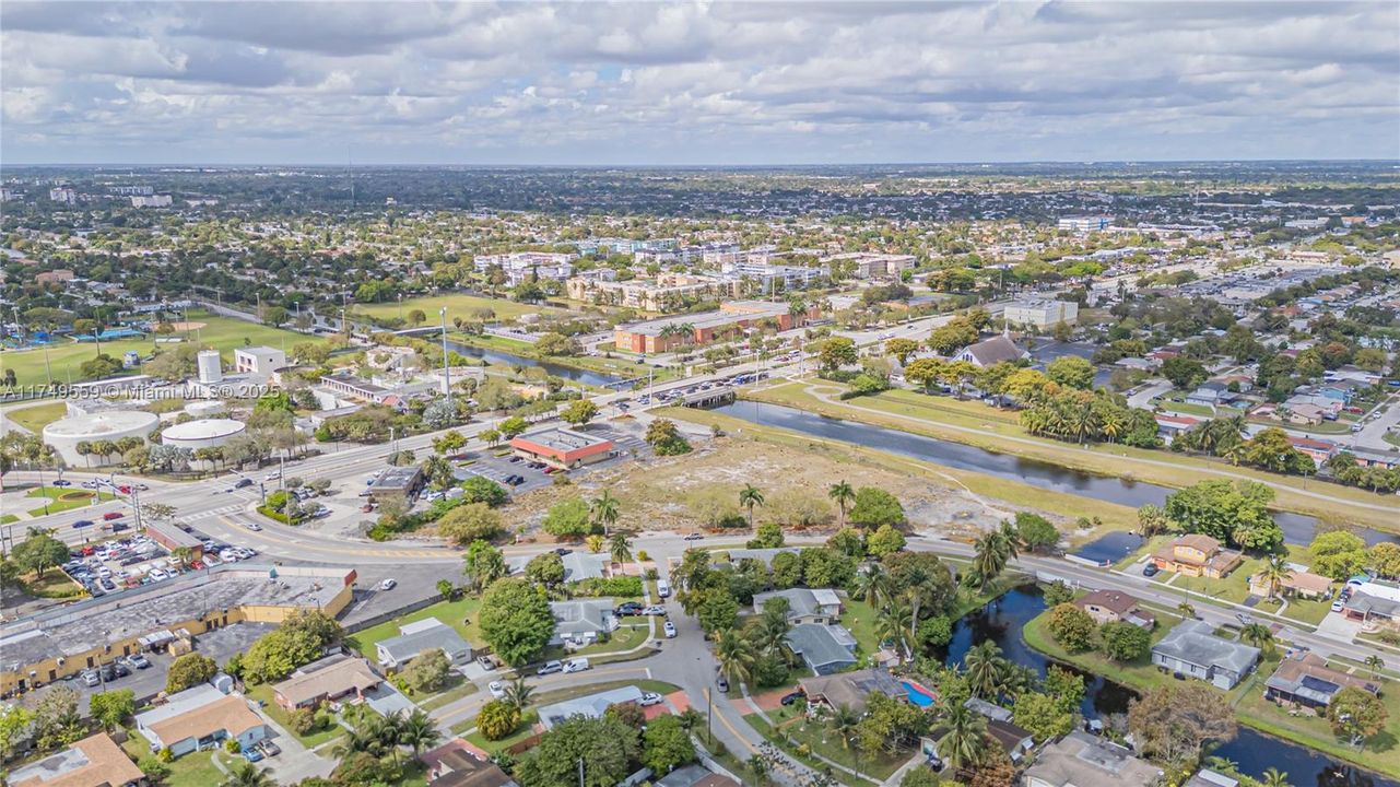 For Sale: $4,500,000 (2.73 acres)