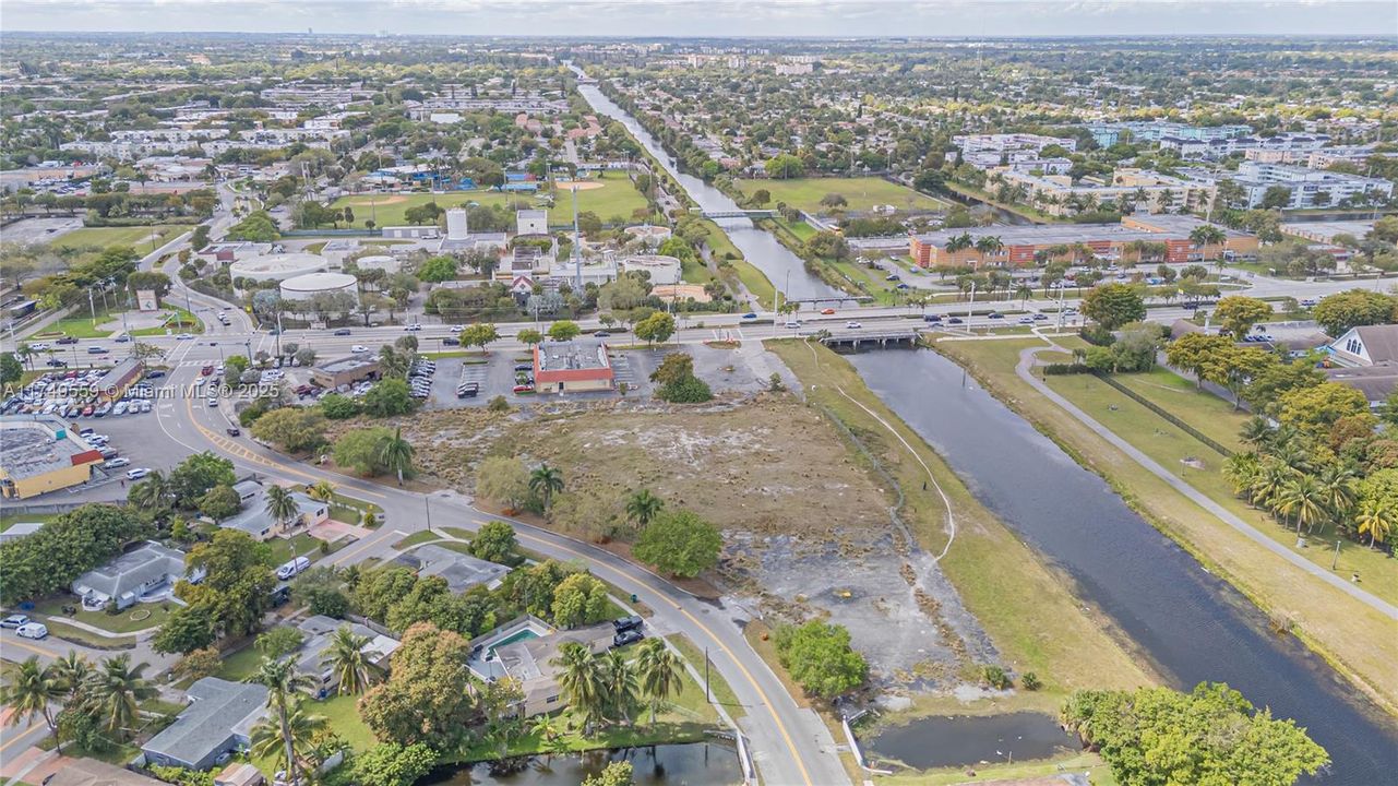 For Sale: $4,500,000 (2.73 acres)