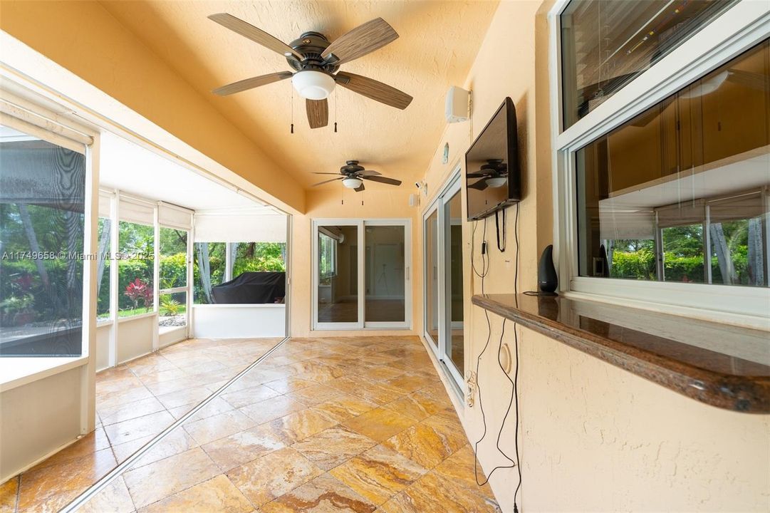 Recently Sold: $769,000 (4 beds, 2 baths, 2532 Square Feet)