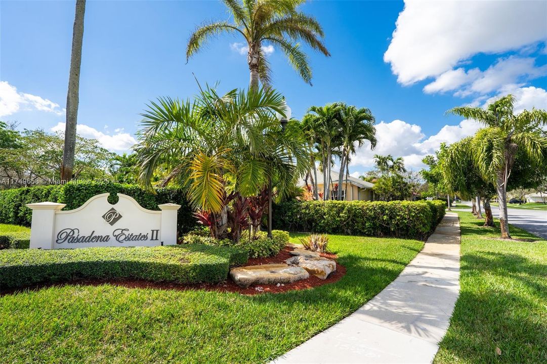 Recently Sold: $769,000 (4 beds, 2 baths, 2532 Square Feet)