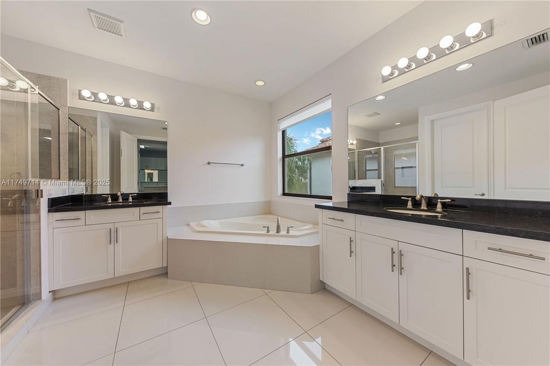 Recently Sold: $1,799,000 (5 beds, 4 baths, 3898 Square Feet)