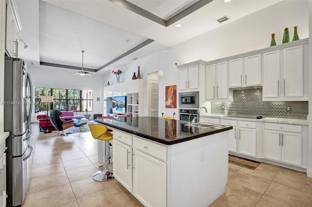 Recently Sold: $2,000,000 (5 beds, 4 baths, 4508 Square Feet)