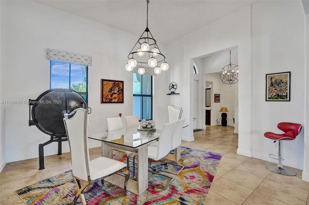 Recently Sold: $2,000,000 (5 beds, 4 baths, 4508 Square Feet)