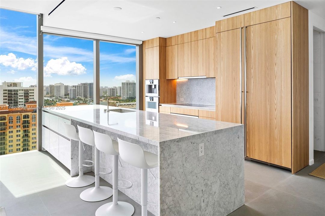 For Rent: $22,500 (4 beds, 3 baths, 2545 Square Feet)