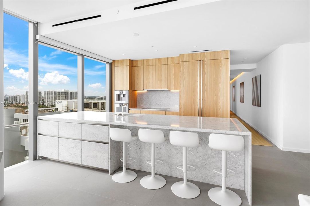 For Rent: $22,500 (4 beds, 3 baths, 2545 Square Feet)