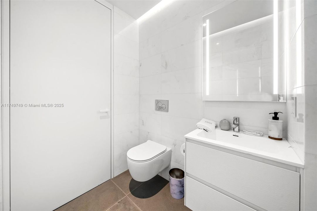 For Rent: $22,500 (4 beds, 3 baths, 2545 Square Feet)