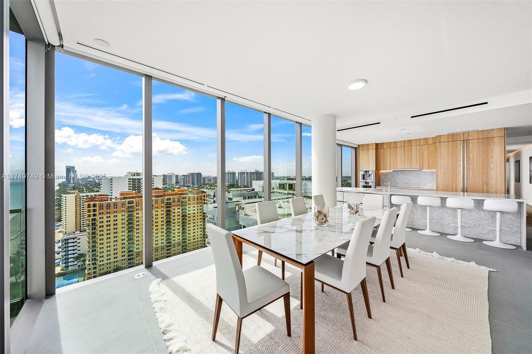 For Rent: $22,500 (4 beds, 3 baths, 2545 Square Feet)