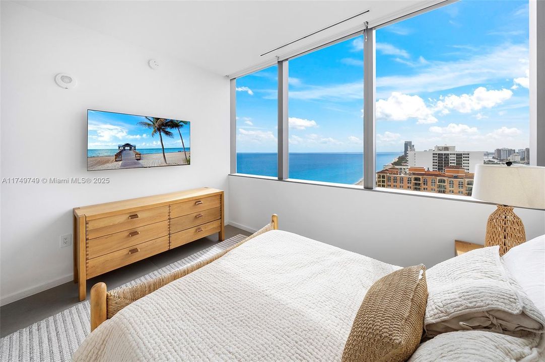 For Rent: $22,500 (4 beds, 3 baths, 2545 Square Feet)